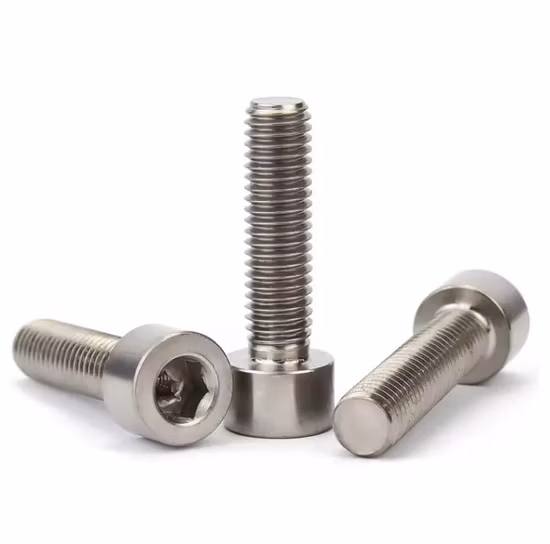 Титановый винт M2 DIN 912 Gr5